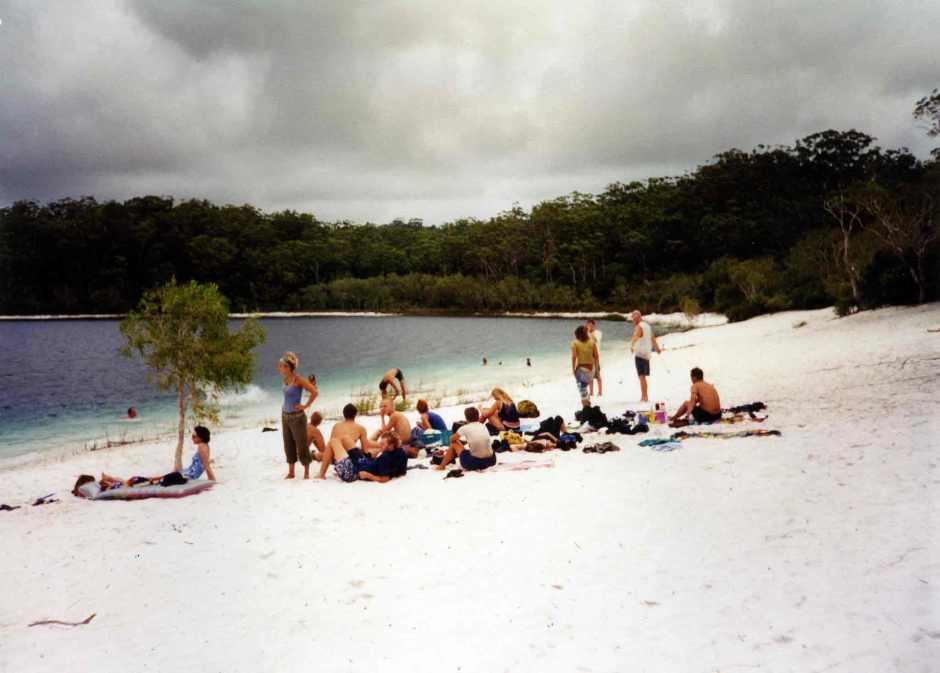Fraser-Island---Lake-Mckenzie_01